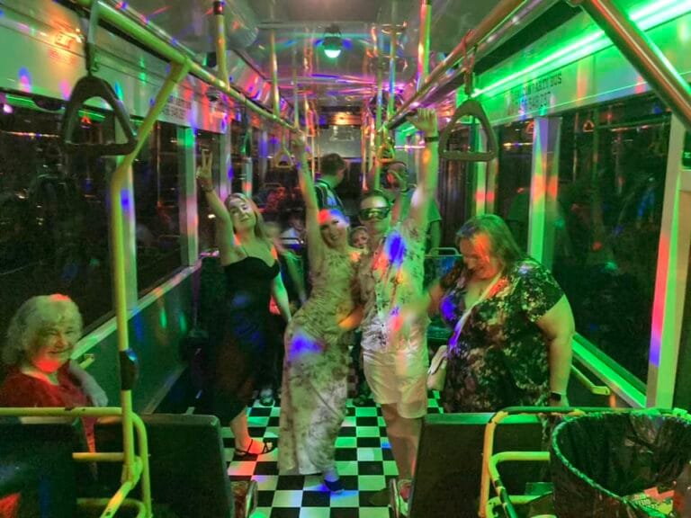 PARTY BUS 28 768x576